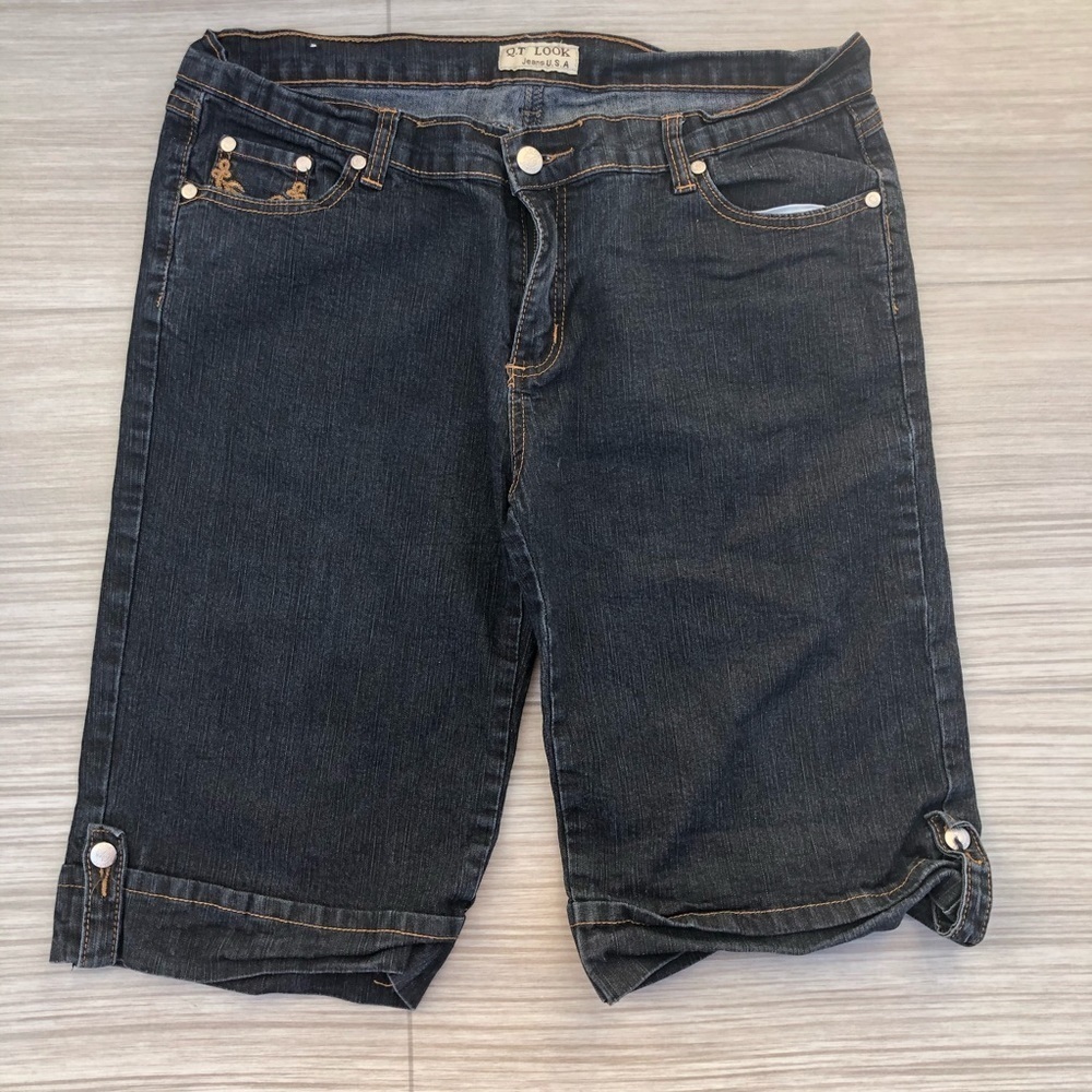 Q.T. LOOK Denim Bermuda Shorts Size 13 Dark Wash Embroidered Back Pocket Y2K